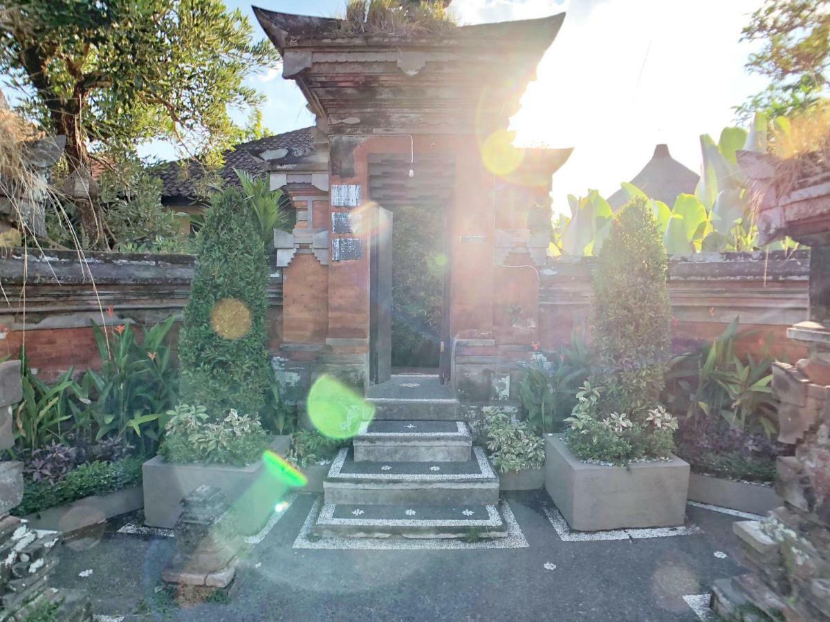 乌布 伍马德维招待所酒店 外观 照片